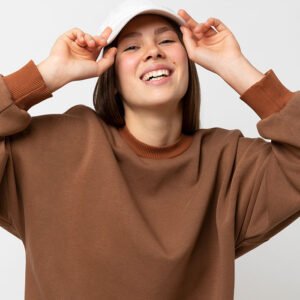Simple Jumper With Cap